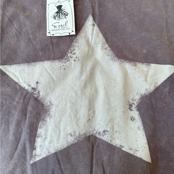 Star Mineral Washed Top - Regular and Plus - Picture 8 of 8
